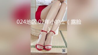 [MP4/ 1.18G] 闪亮三姐妹全程露脸一起干大哥，年轻貌美无毛逼性感纹身娇嫩的小奶子，轮番上位激情草大哥