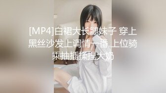 我男朋友出差了，还没回来偷情小情侣的骚女友，乘虚而入完美露脸