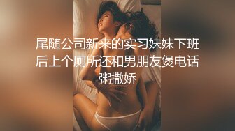 韵味熟女妈妈吃鸡 阿姨红光满面 皮肤超白 吃着一口含不下的大鸡吧 一脸性福