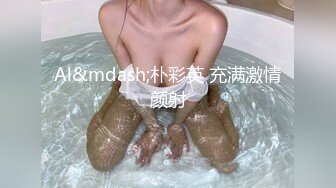 抄底CD烤肉攤前憨吃肉串長腿妹子,裙底溝溝好誘惑哦