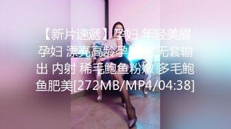 小伙高价约两极品长腿美女4P激情，超近距离视角拍摄，沙发上调调情，转战床上一起口交，后入撞击比赛谁操的久