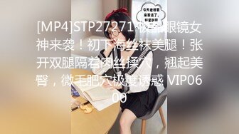 被男友开发调教而成的泰国群P女王「unicorn_2808」OF私拍 美乳御姐塞着肛塞玩弄单男骑乘不停娇喘不止