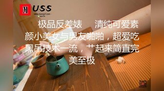 漂亮小姐姐吞吐鸡巴技术真不错加上前凸后翘好身材把美腿扛在肩上啪啪抽送